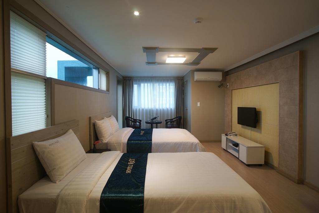 R&T Hotel 济州市 客房 照片